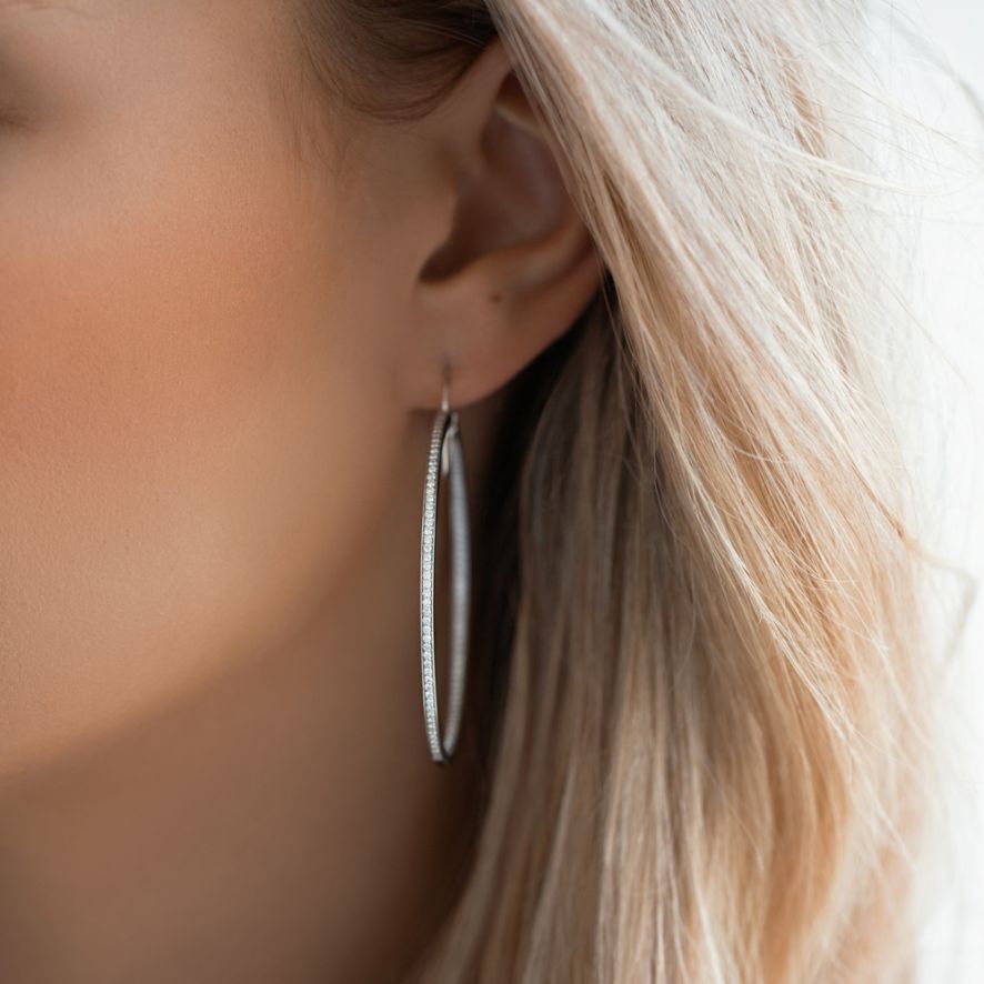 QA Earrings with Diamonds Soft Embrace