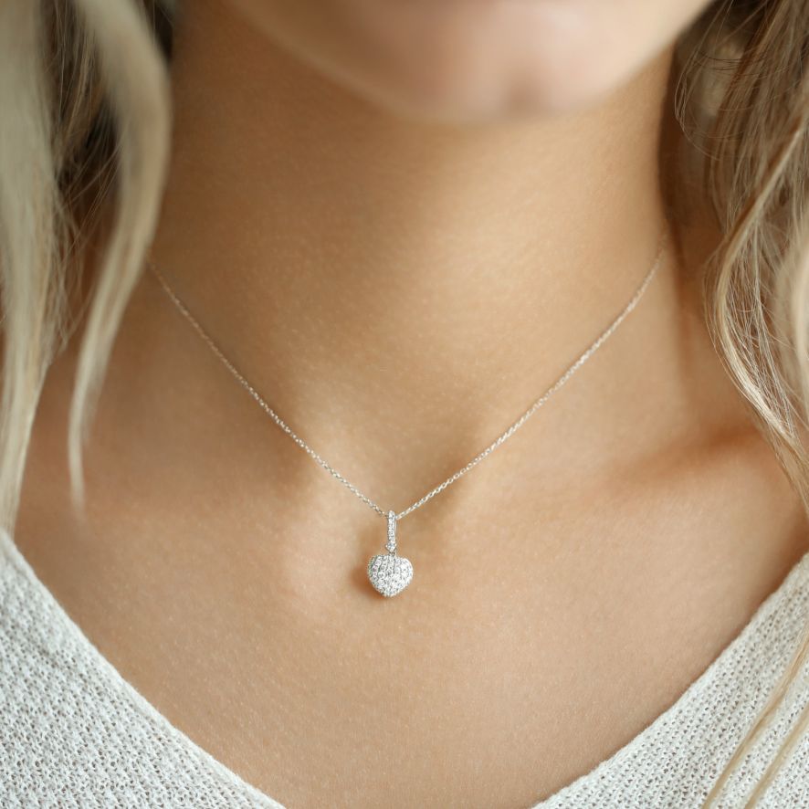 QA Sparkling Heart Diamond Pendant - white