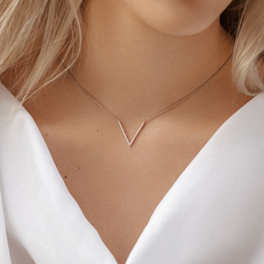 QA Alluring Vice Diamond Necklace - white