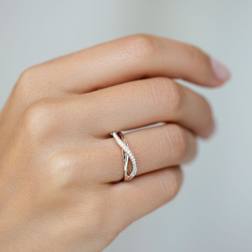 QA Elegant Thread Diamond Ring